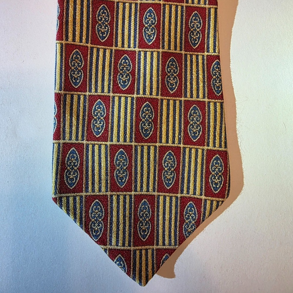 Jos A Bank Corporate Collection Mens Silk‎ Tie Extra Long Red Gold Geometric